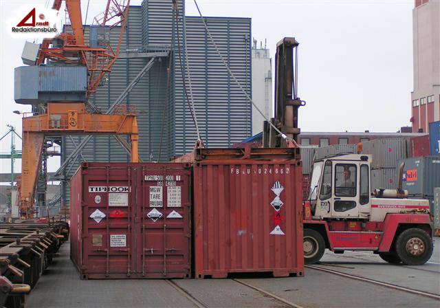 Containerhandling, Hansekai, Bremen